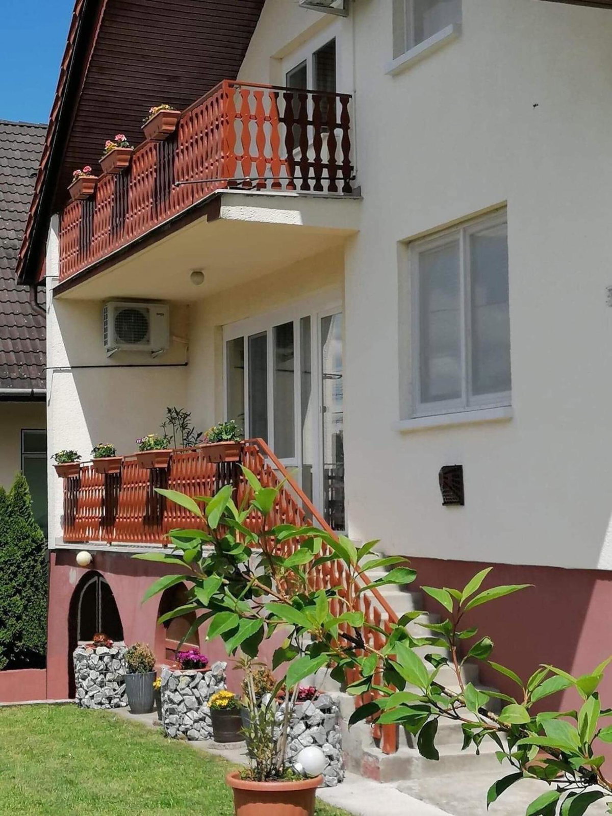 Liget Fruit Garden Family Apartman, Hungary