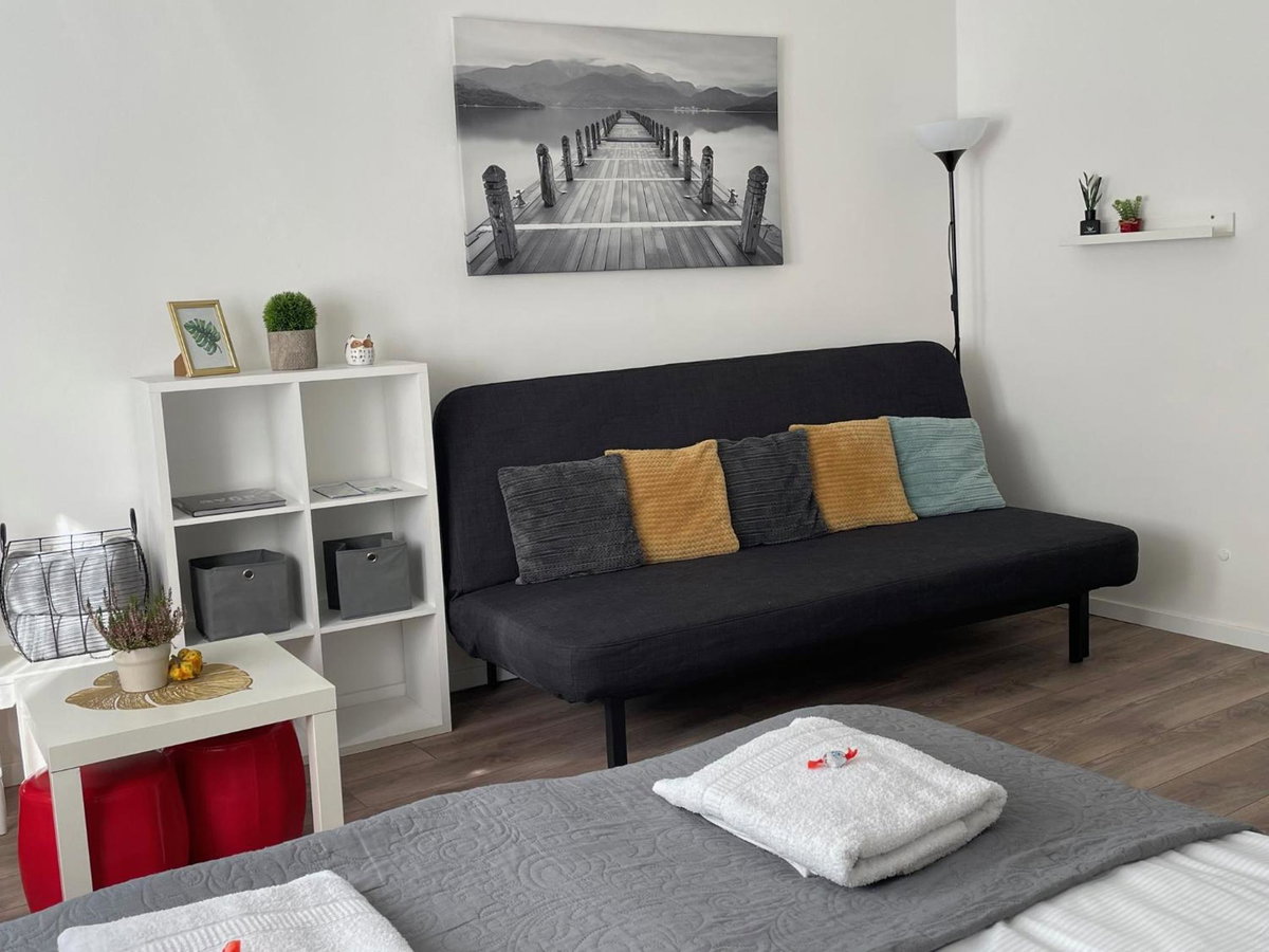 Magnolia Apartman, Hungary