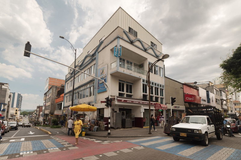 Ayenda 1121 Exito, Pereira, Colombia