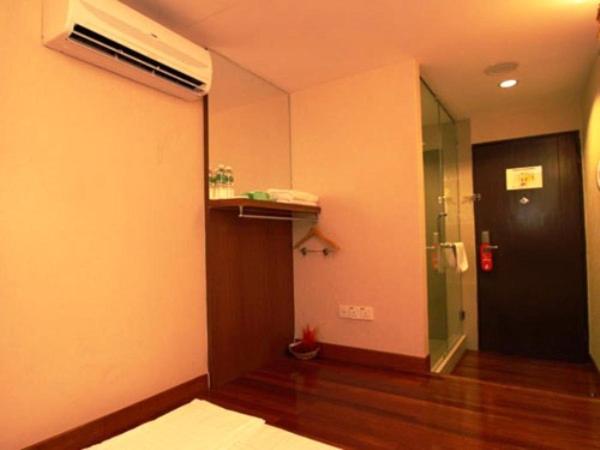 Country Hotel, Klang, Malaysia