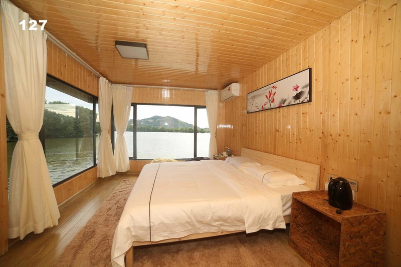 Gayang Friendly Water House Homestay, Kota Kinabalu, Malaysia