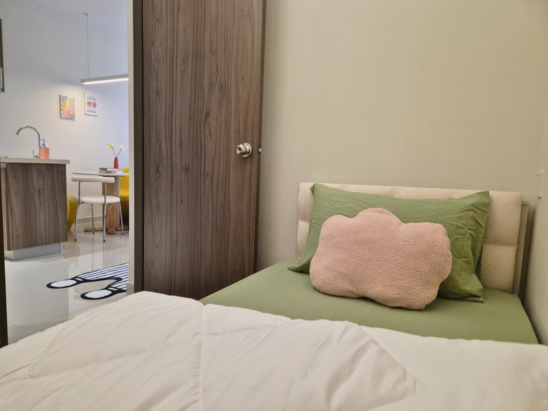 Funky Pop Art Paradise - 3 Pax 2 BR close to JB Town, Johor Bahru, Malaysia