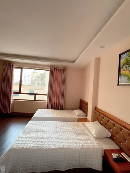 Victoria hotel, Ha Long, Vietnam