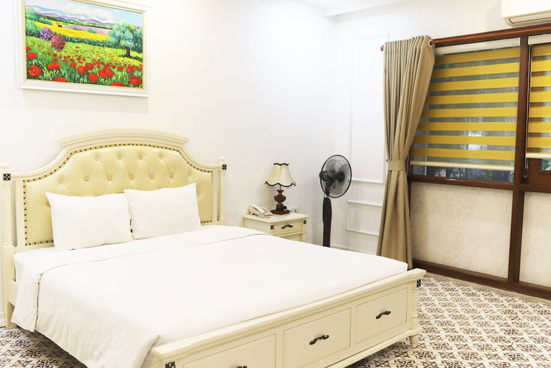 Luxe Paradise Suites Hotel Dich Vong Hau, Hanoi, Vietnam