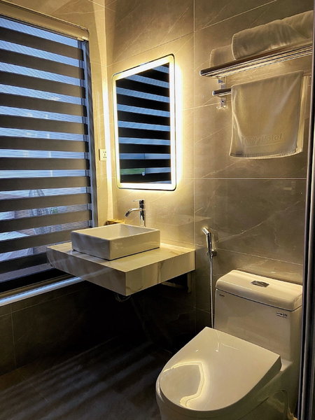 Daily Hotel, Ha Long, Vietnam