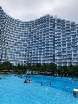 Arena Cam Ranh Beachfront Condotel, Cam Ranh, Vietnam