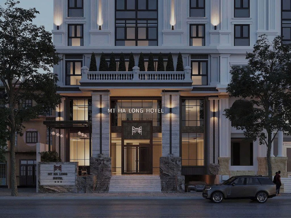 MT Collection Hotel Ha Long, Vietnam