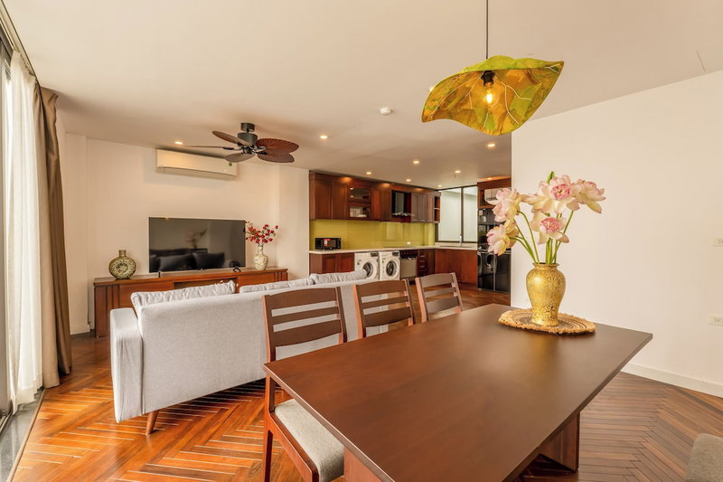 Nine Housing West lake 136 Vu Mien, Hanoi, Vietnam