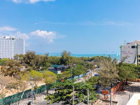 FLC Quy Nhơn Sea Tower - View Biển Beach Emerald, Quy Nhon, Vietnam