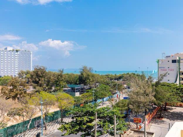 FLC Quy Nhơn Sea Tower - View Biển Beach Emerald, Quy Nhon, Vietnam