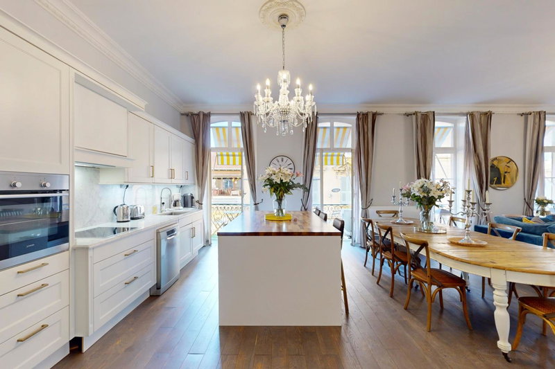 Silver Suite Five Stars Holiday House, Nice, France
