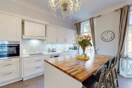 Silver Suite Five Stars Holiday House, Nice, France