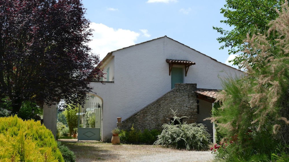 Hotel · Chambres d'hotes A l'Ombre du Saule, Niozelles