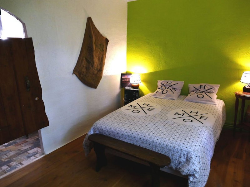 Chambres d'hotes A l'Ombre du Saule, Niozelles, France