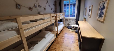 Plan B, Saint-Jean-Pied-de-Port, France
