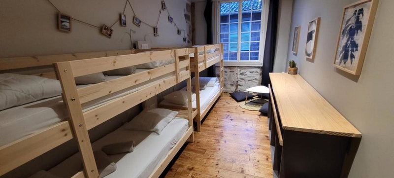 Plan B, Saint-Jean-Pied-de-Port, France