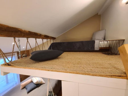 Plan B, Saint-Jean-Pied-de-Port, France