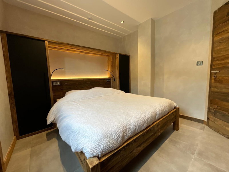 Gite Roche Des Ducs avec Piscine toute l'année, Spa, Sauna, Hammam, Rochesson, France