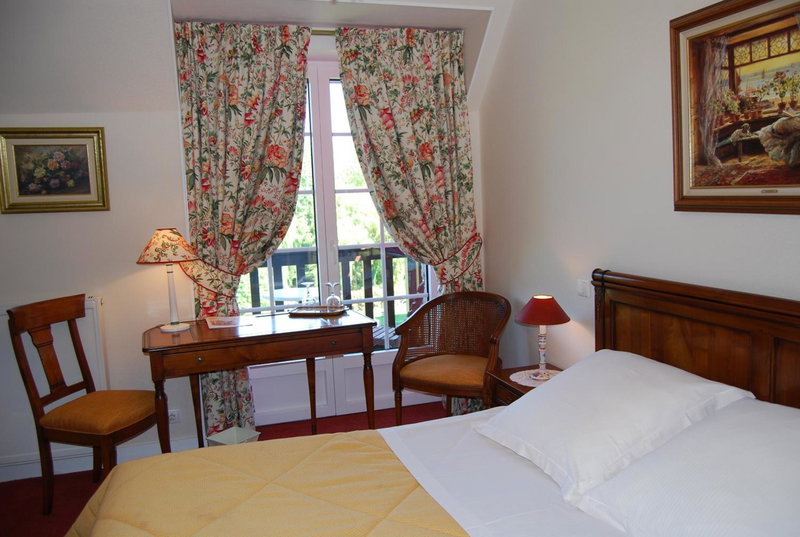 Hostellerie de la Motte jean, Saint-Coulomb, France