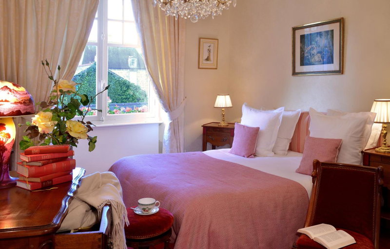 Hostellerie de la Motte jean, Saint-Coulomb, France