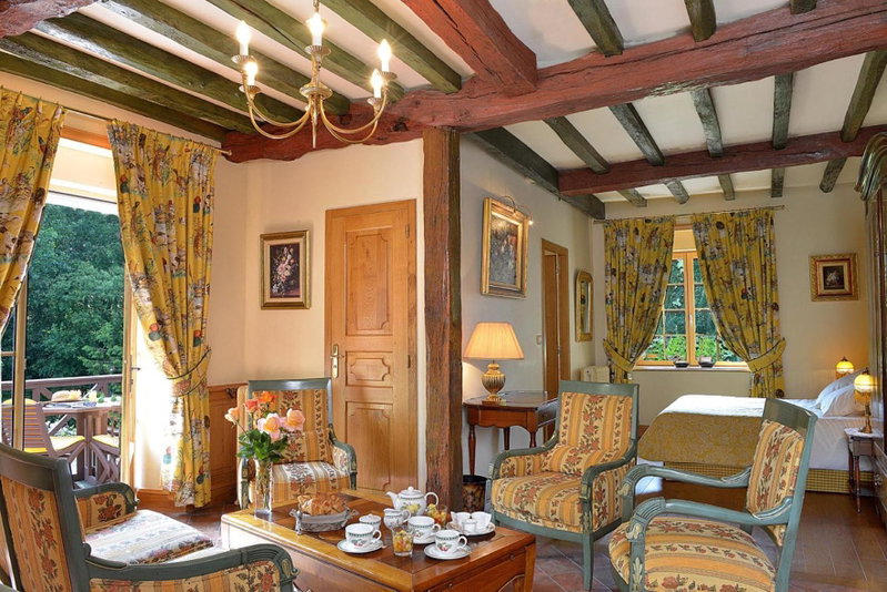 Hostellerie de la Motte jean, Saint-Coulomb, France