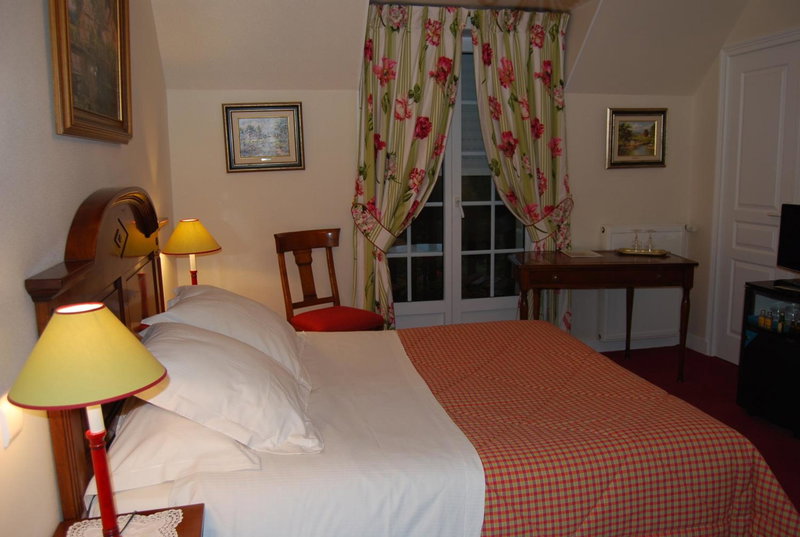 Hostellerie de la Motte jean, Saint-Coulomb, France
