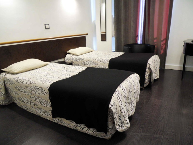 Camelia Prestige - Place de la Nation, Paris, France