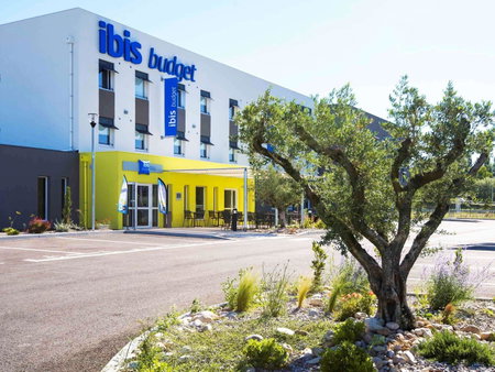 Ibis Budget Porte de Camargue, Saint-Martin-de-Crau, France
