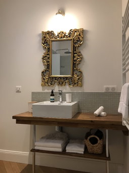 Le Clos des Queyries, Bordeaux, France