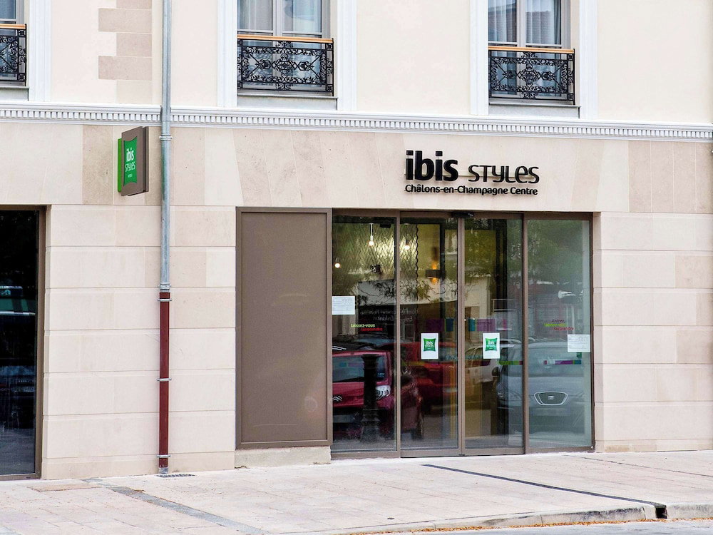 Hotel · ibis styles Chalons en Champagne Centre, Chalons-en-Champagne