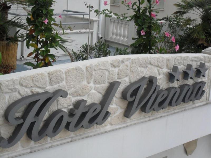 Hotel Vienna, Bellaria-Igea Marina, Italy