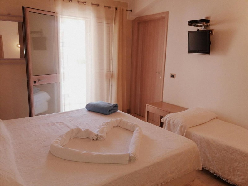 Hotel Mar & Sol, Punta Secca, Italy