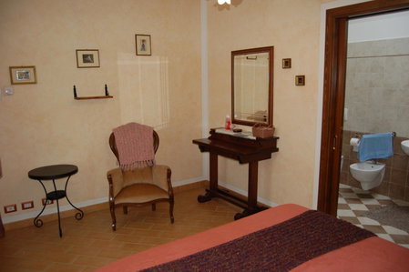 Agriturismo "Le Rondinelle", Valiano, Italy