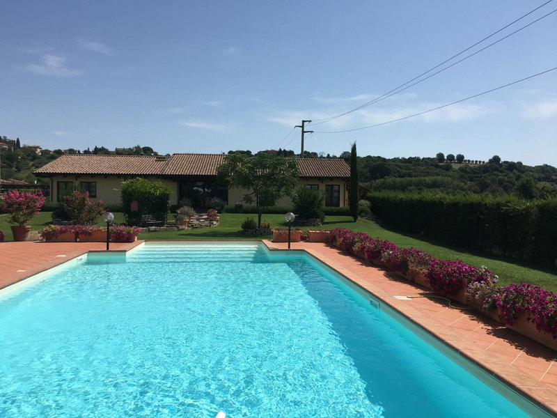 Agriturismo "Le Rondinelle", Valiano, Italy
