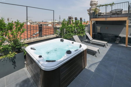 PRESTIGE BOUTIQUE APARTHOTEL - Piazza Duomo View, Milan, Italy