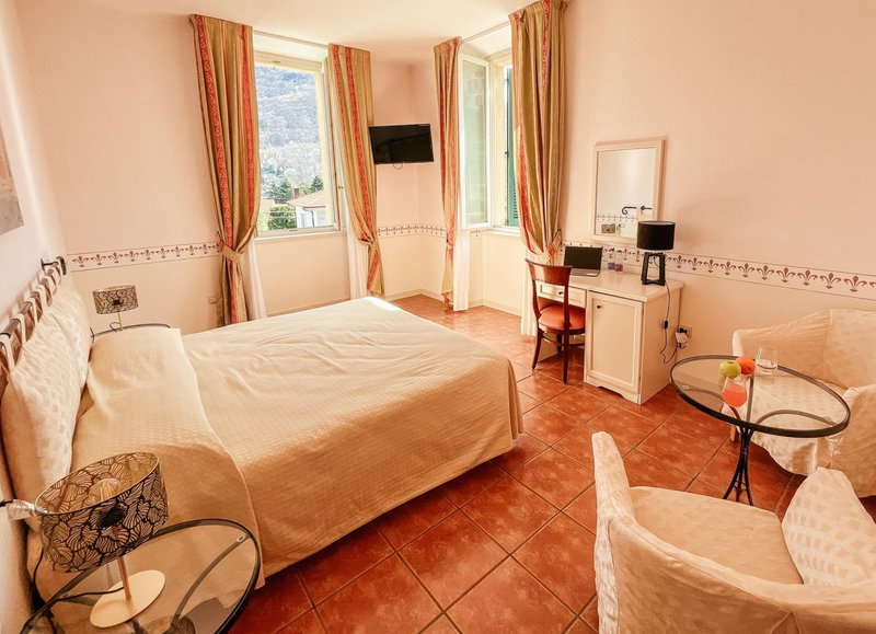 Caroline Hotel, Brusimpiano, Italy