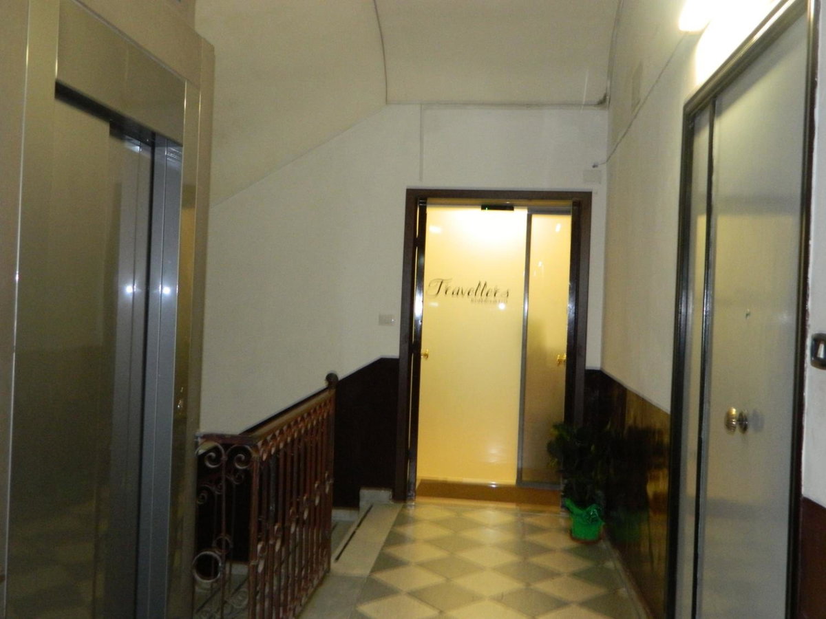 Hotel · Bed & Breakfast Travellers, Naples