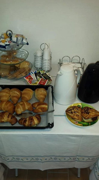 Bed & Breakfast Travellers, Naples, Italy