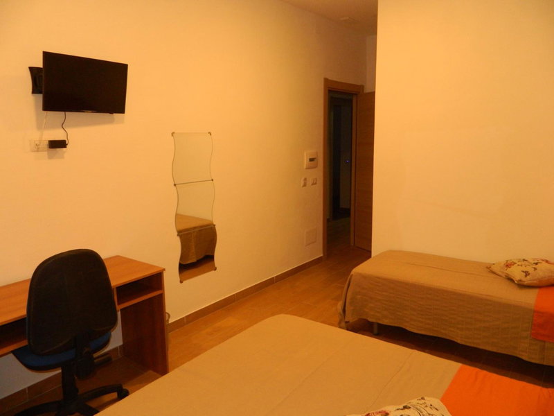 Bed & Breakfast Travellers, Naples, Italy