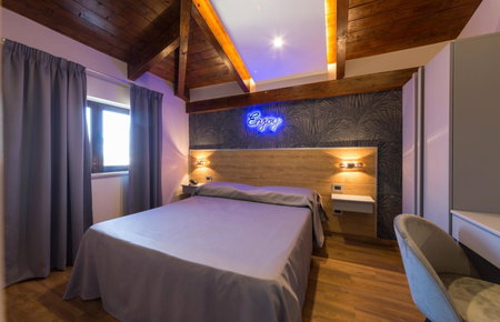 Hotel Vogue, Licola, Italy