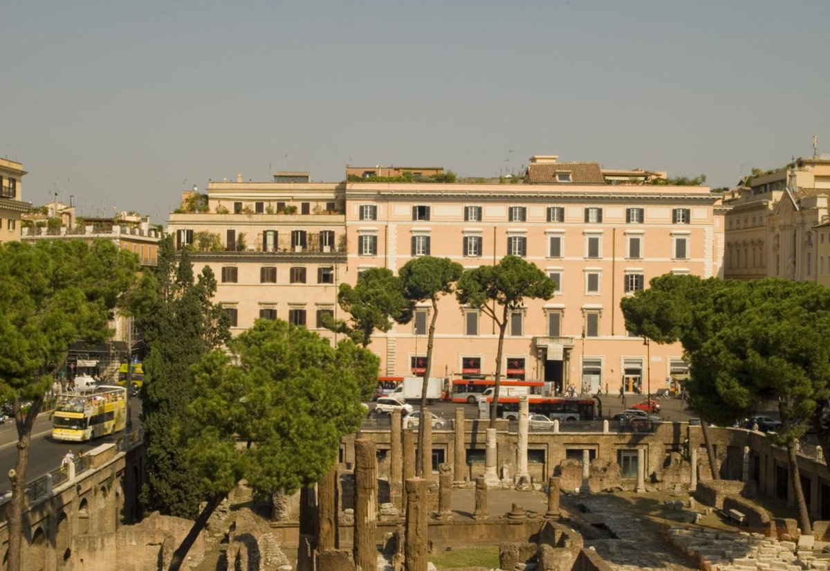 Residenza Gens Julia, Italy