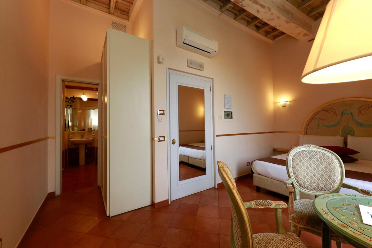 Residenza Gens Julia, Italy