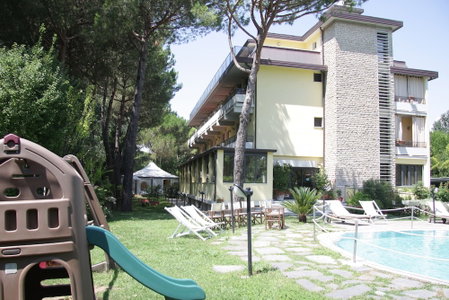Hotel Nedy, Massa, Italy