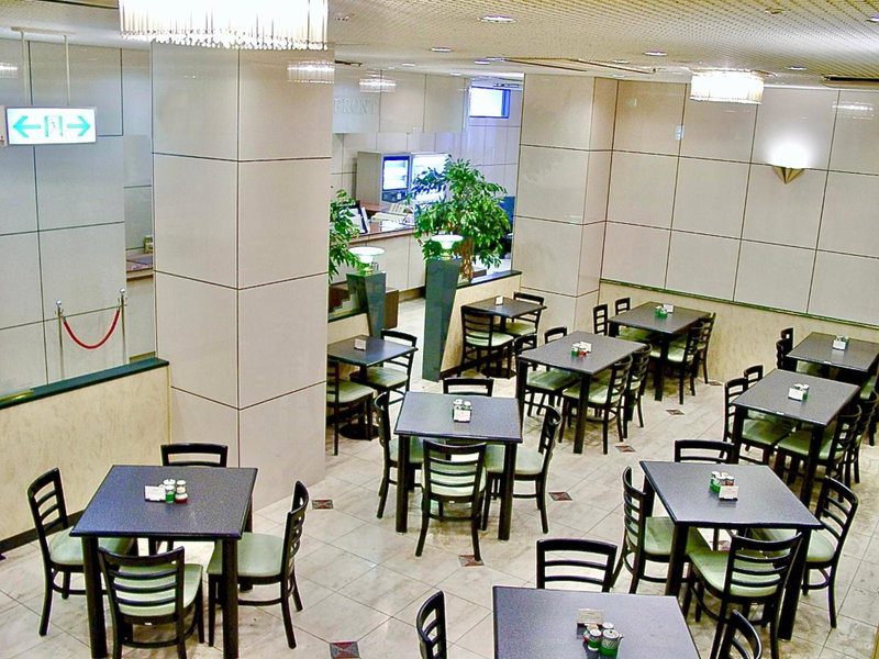 Okayama Ekimae Universal Hotel, Okayama, Japan
