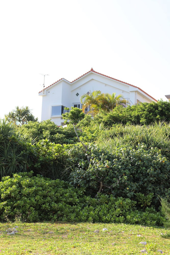 Uminosoba Pension, Japan