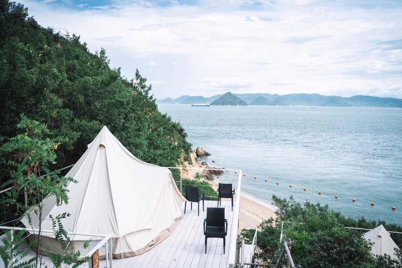 てんとうみ 渋川海岸グランピング Tentoumi Shibukawa Beach Glamping, Tamano, Japan
