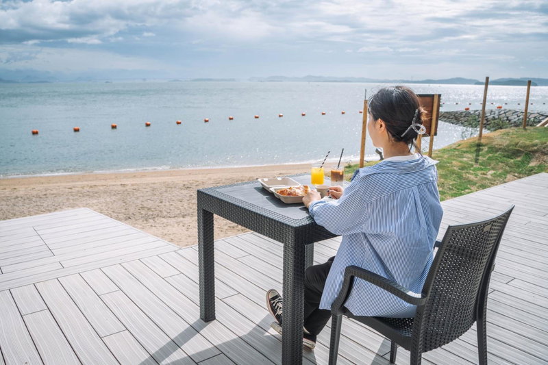 てんとうみ 渋川海岸グランピング Tentoumi Shibukawa Beach Glamping, Tamano, Japan
