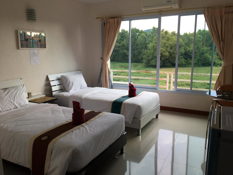 Siriburi Resort, Khanom, Thailand