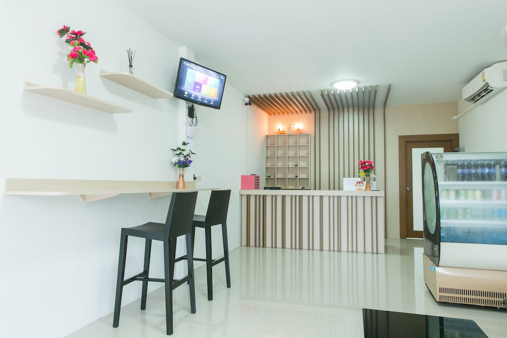 Cheaper Room, Thailand