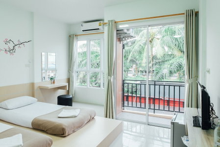Cheaper Room, Surat Thani, Thailand